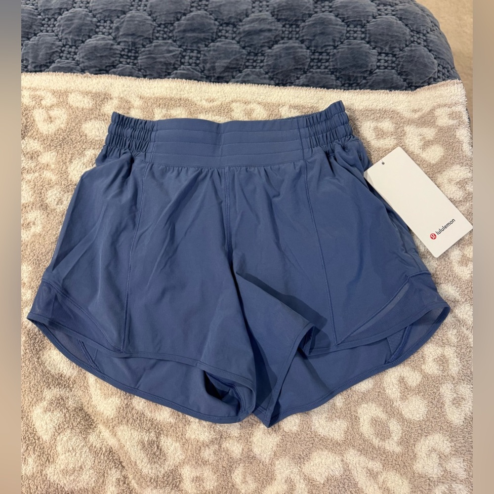 Lululemon Hotty Hot HR Short 4”